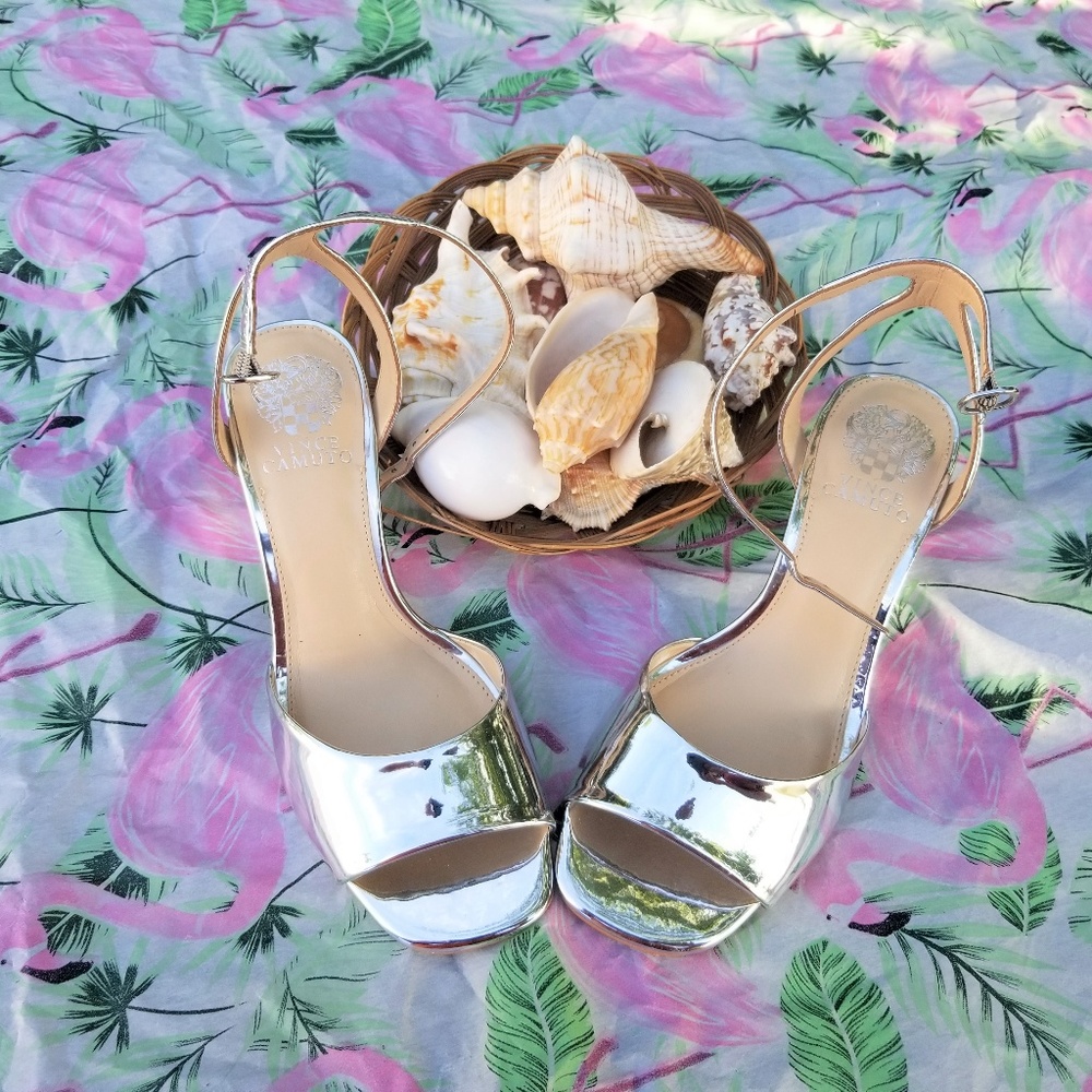 Vince Camuto Heels NWOB Metallic Silver Benatta